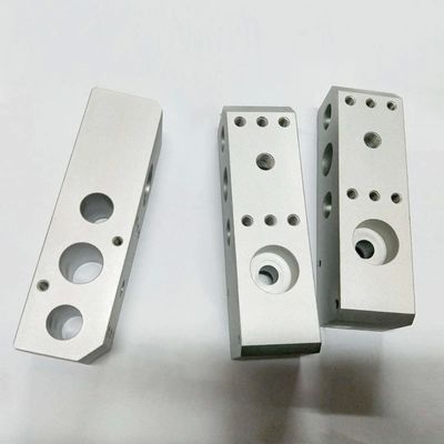 Processos de fabricação de moldes de fundição a pressão de alumínio CNC personalizados para peças de motores de automóveis