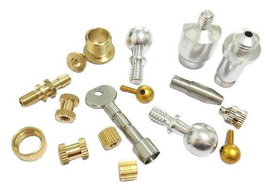 Peças de torneamento CNC de alumínio profissional com capacidades de microusinagem de latão
