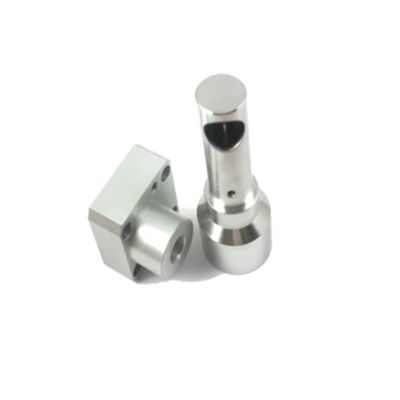Partes mecanizadas CNC de aço inoxidável e alumínio para montagem de peças sobressalentes em roteadores de 5 eixos