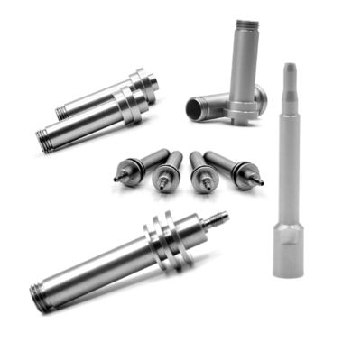 Equipamento de torneamento CNC com capacidades de material de cobre