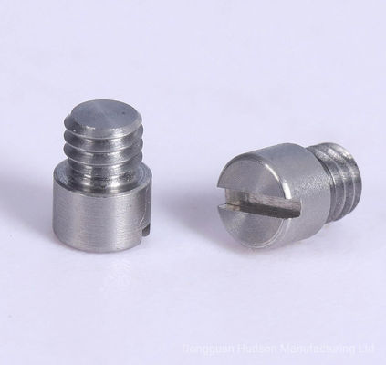 Equipamento de torneamento CNC com capacidades de material de cobre
