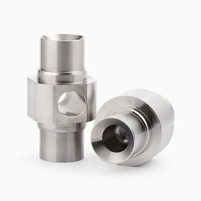Serviços de usinagem de peças metálicas sob medida com máquinas de torneamento CNC e usinagem CNC de 5 eixos