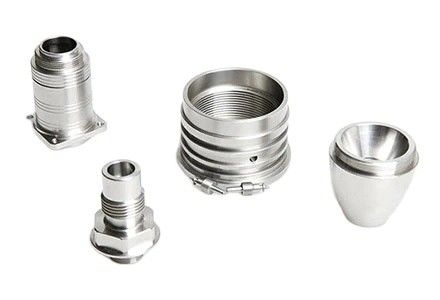Microusinagem de peças de aço inoxidável e latão com serviço de laser de alumínio anodizado